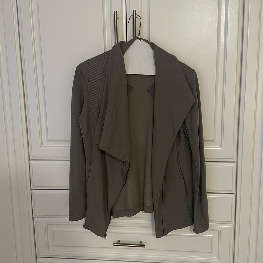 Grey zipper sweater jacket size small